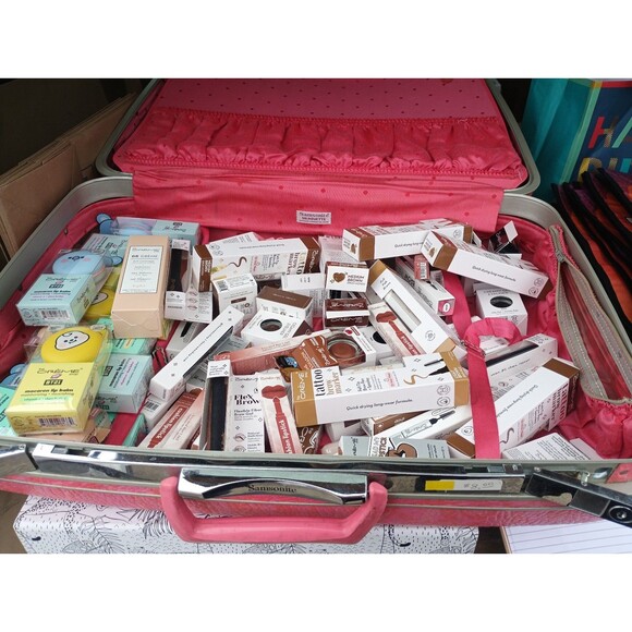 makeup bundle high end - Picture 3 of 6